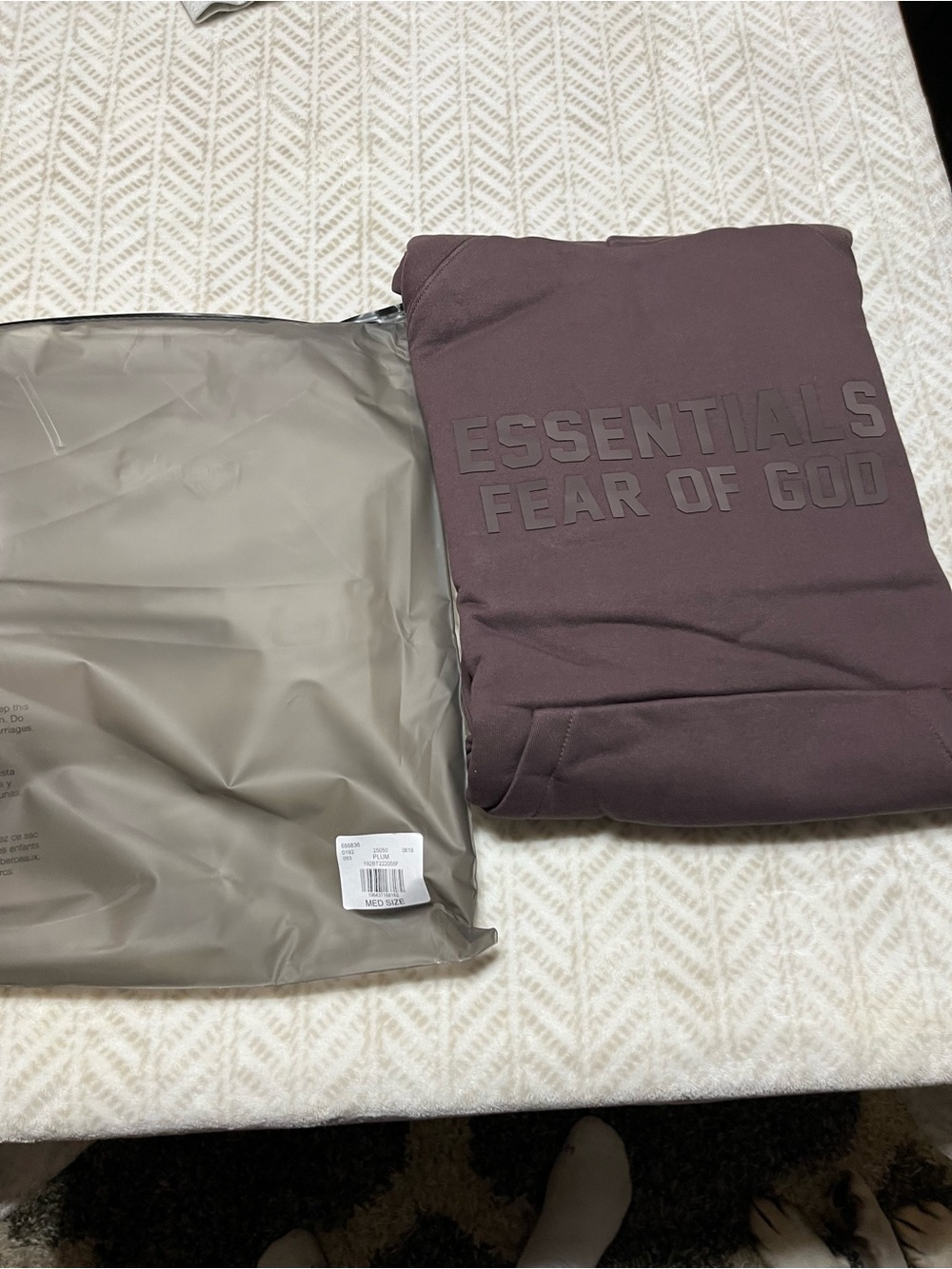 Essentials Fear of God Men’s Hoodie Dark Plum Medium